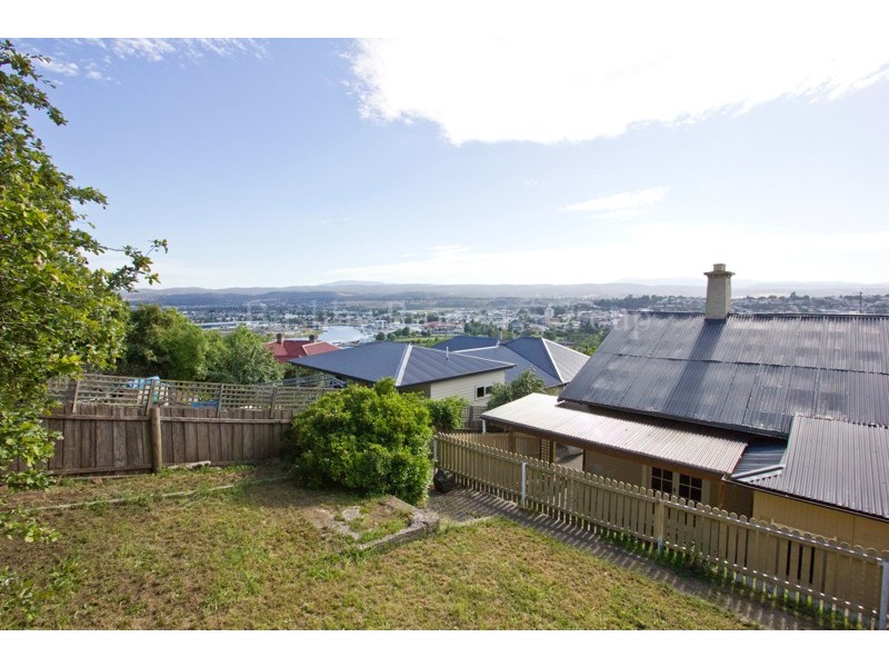 6 South Esk Road, Trevallyn TAS 7250