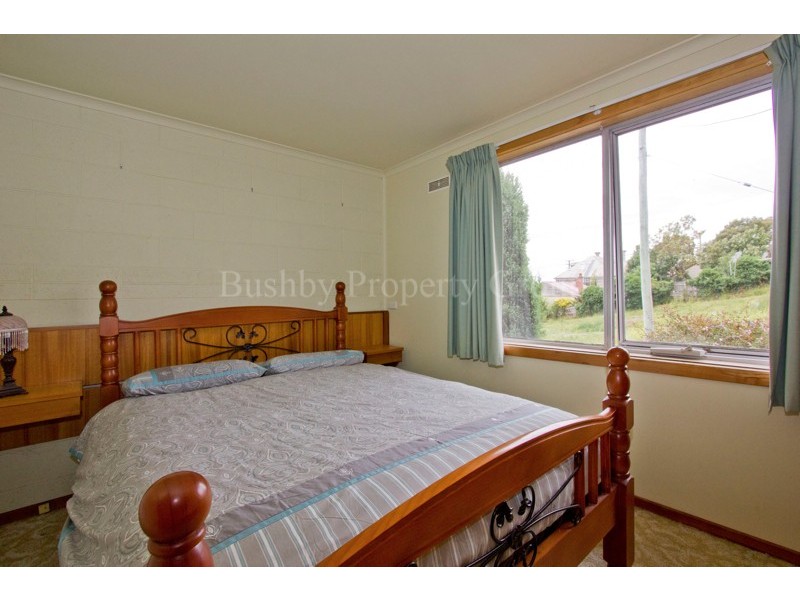 2/2 Wattle Way, Trevallyn TAS 7250