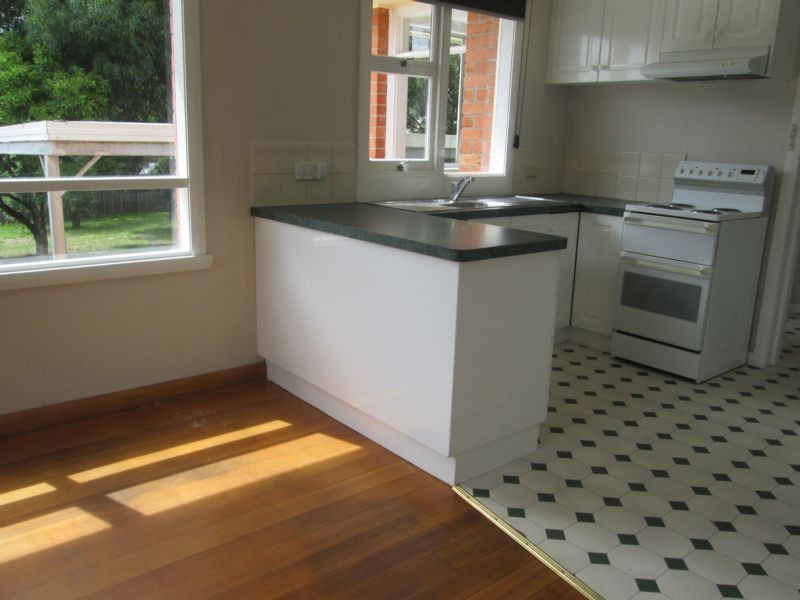 17 Oaktree Road, Youngtown TAS 7249