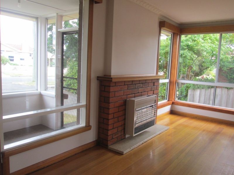17 Oaktree Road, Youngtown TAS 7249
