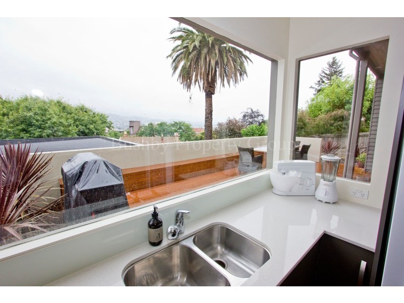 10 Welman Street, Launceston TAS 7250