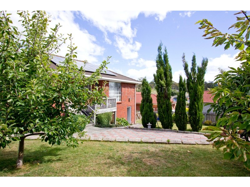 8 Kate Place, Summerhill TAS 7250