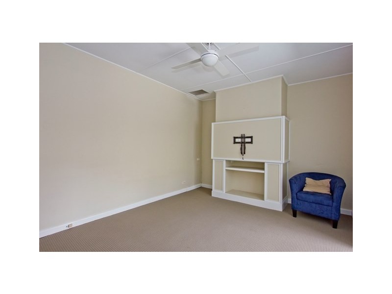 16 Russell Street, Invermay TAS 7248