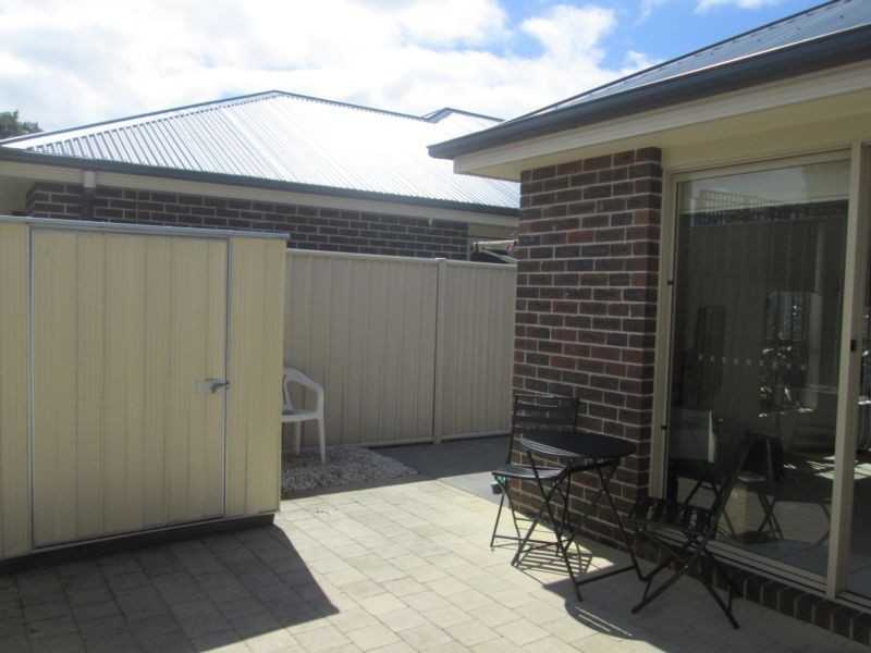 2/12 Bethune Place, Newnham TAS 7248