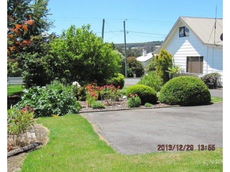 35 Station Road, Lilydale TAS 7268
