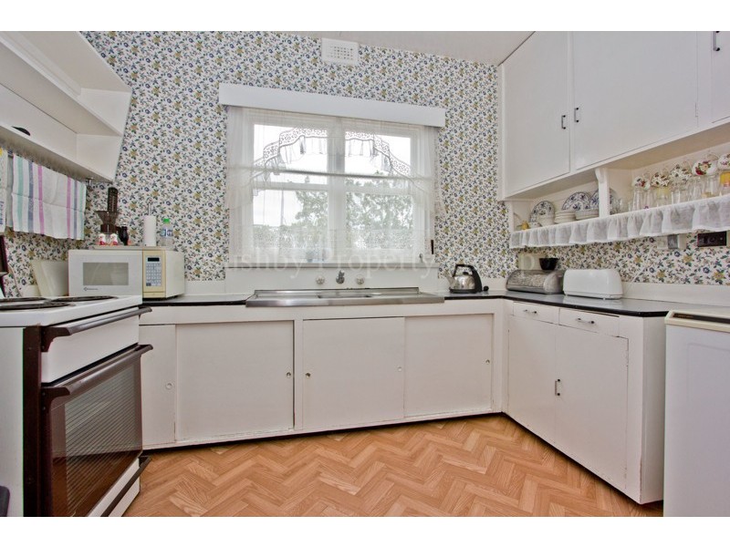 43 Janet Street, Kings Meadows TAS 7249