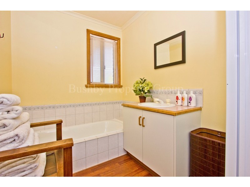 24 Essendon Street, Summerhill TAS 7250