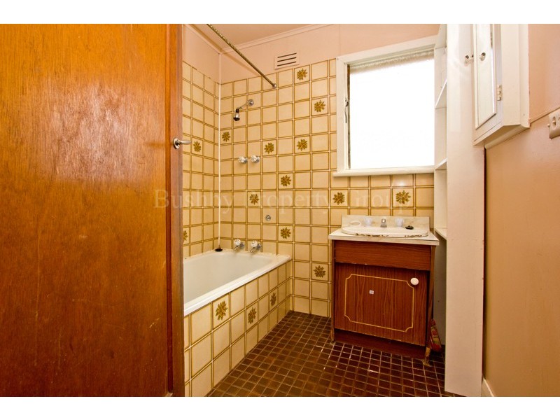 6 Trueman Crescent, Mowbray TAS 7248