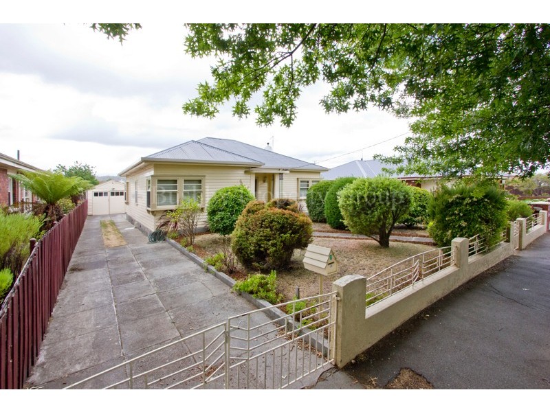 6 Birdwood Street, Mowbray TAS 7248