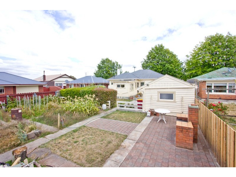 6 Birdwood Street, Mowbray TAS 7248