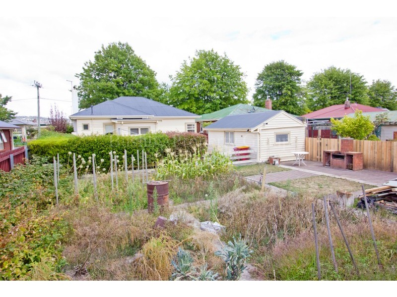 6 Birdwood Street, Mowbray TAS 7248
