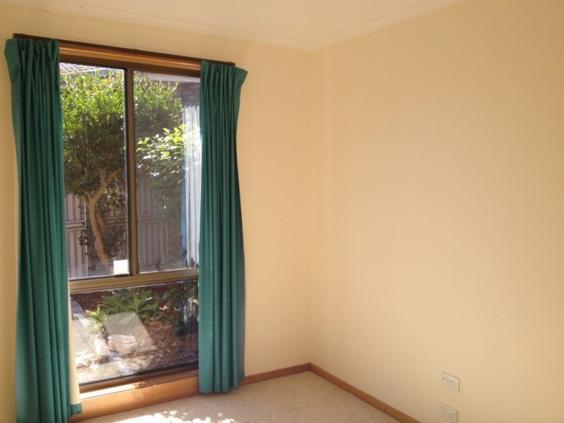 2/10 Rennie Court, Norwood TAS 7250