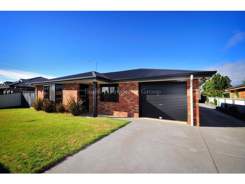 1/6 Alison Court, Westbury TAS 7303