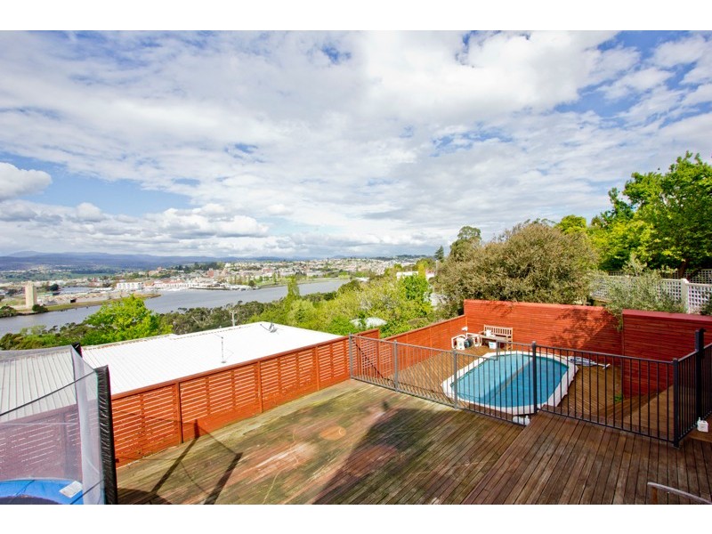 74 Bain Terrace, Trevallyn TAS 7250
