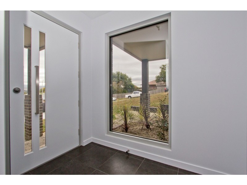 1/3 Greenway Close, Riverside TAS 7250