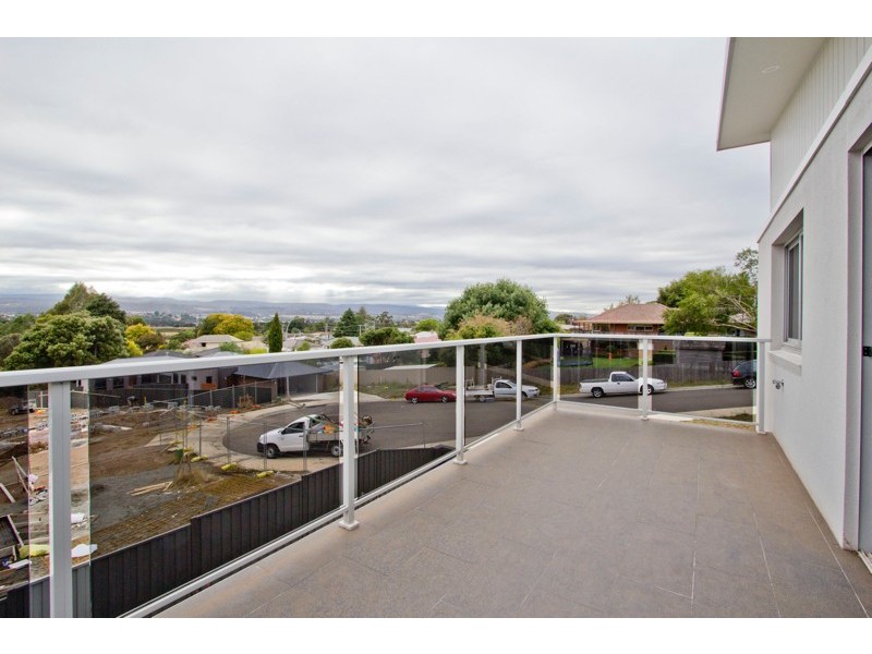 1/3 Greenway Close, Riverside TAS 7250