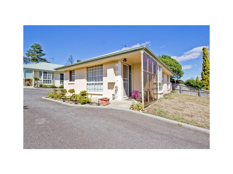 1/46 Parklands Parade, Newnham TAS 7248