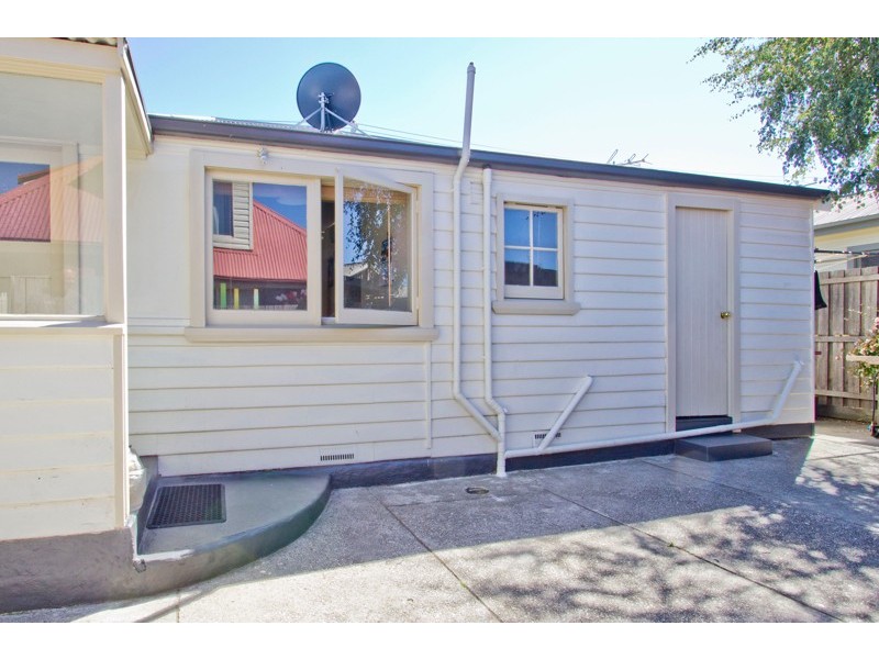 1/10 Winston Street, Mowbray TAS 7248