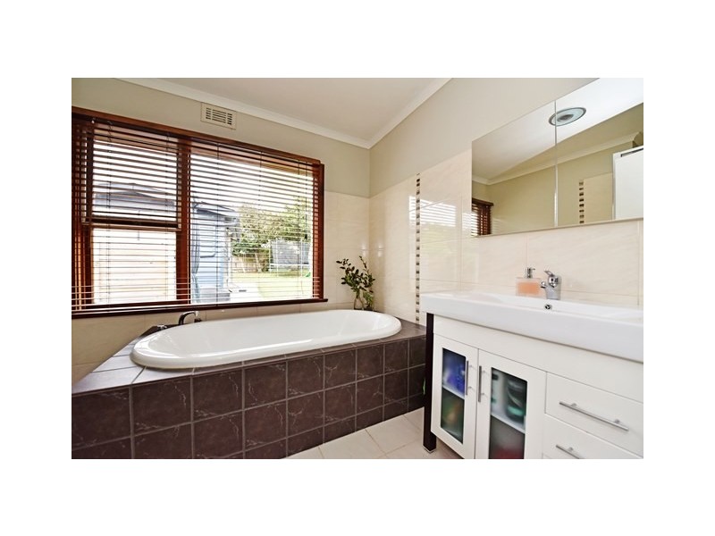 12 Valley Street, Trevallyn TAS 7250