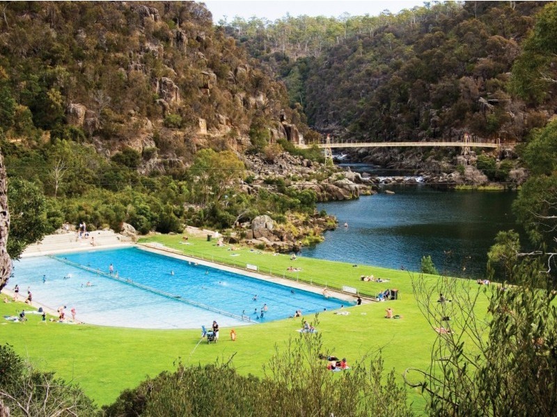 6 Quarry Road, West Launceston TAS 7250