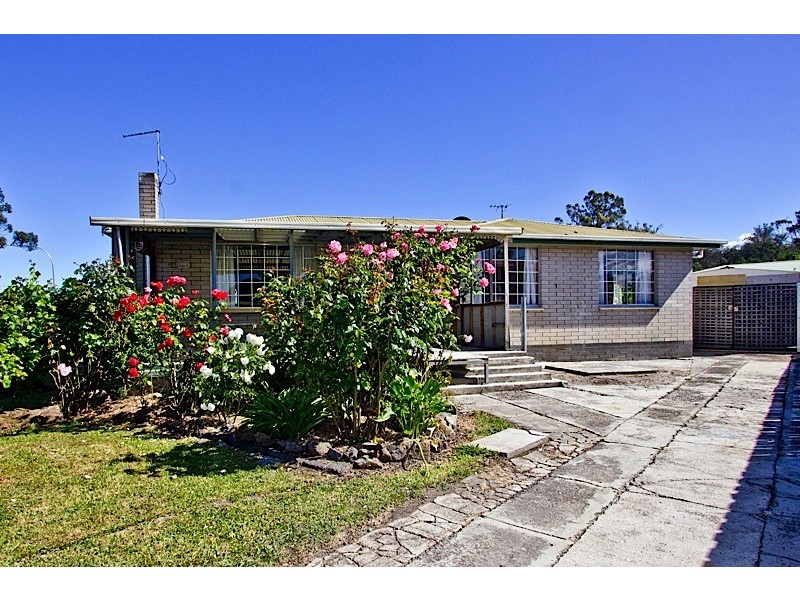 3 Hazelwood Parade, Ravenswood TAS 7250