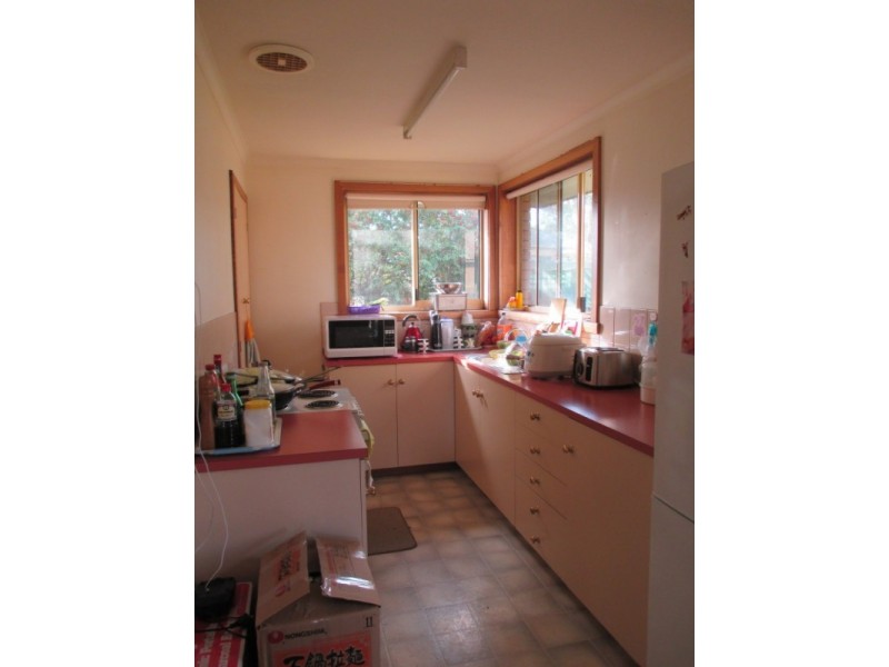 2/2 Roger Retreat, Newnham TAS 7248
