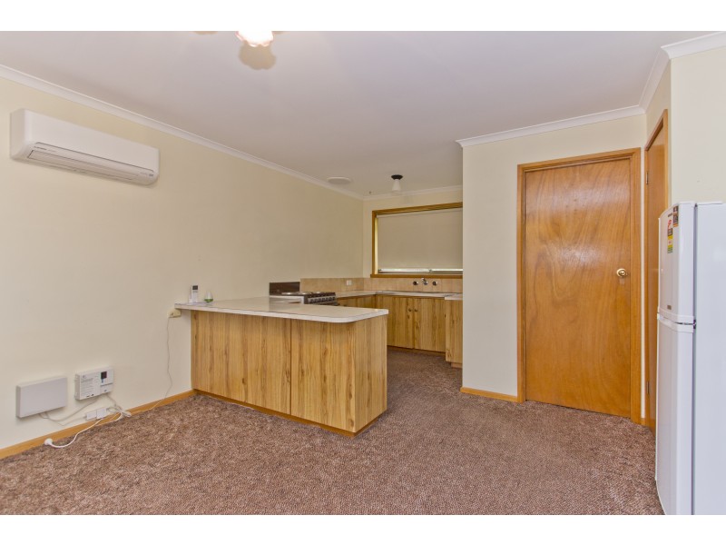 2/23 Button Street, Mowbray TAS 7248