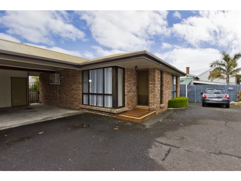 2/23 Button Street, Mowbray TAS 7248