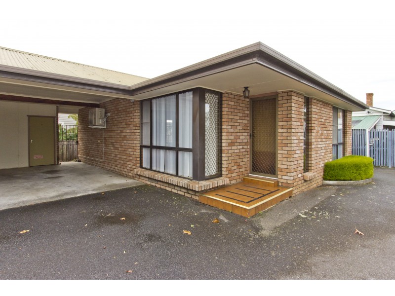 2/23 Button Street, Mowbray TAS 7248
