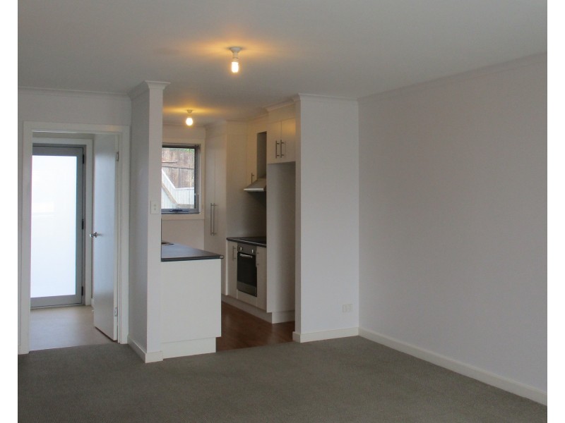 2/24 Benjamin Street, Trevallyn TAS 7250