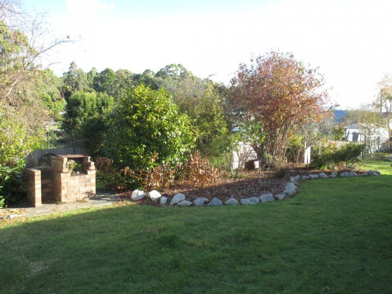 2 Charles Street, Branxholm TAS 7261