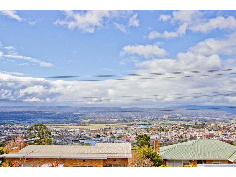 18 Denman Road, Trevallyn TAS 7250