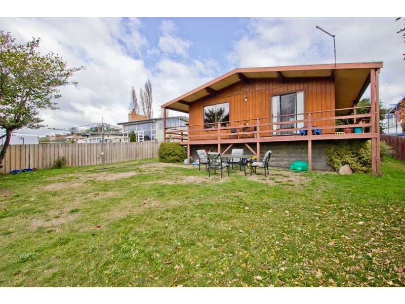 11 Valley Street, Trevallyn TAS 7250