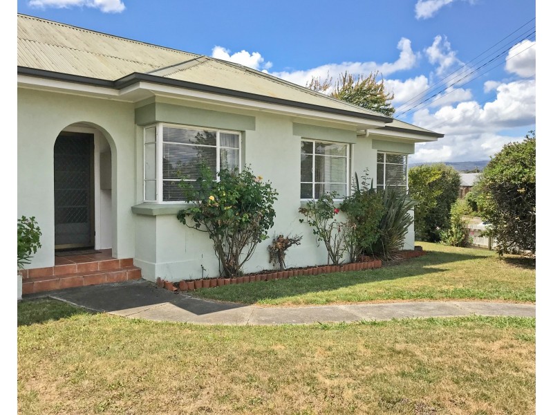 1 Birch Avenue, Newstead TAS 7250