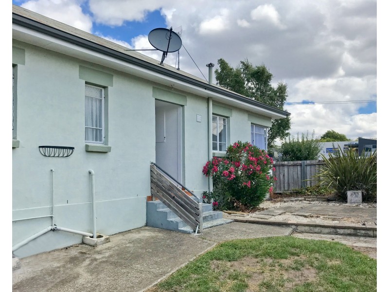 1 Birch Avenue, Newstead TAS 7250