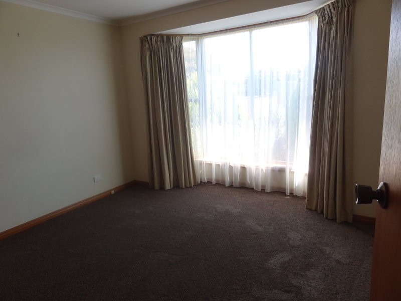 1/14 Commodore Drive, Newnham TAS 7248