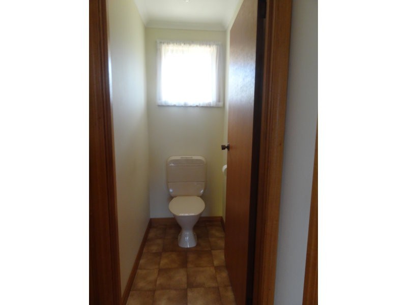 1/14 Commodore Drive, Newnham TAS 7248