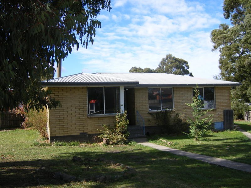 35 Pioneer Parade, Ravenswood TAS 7250