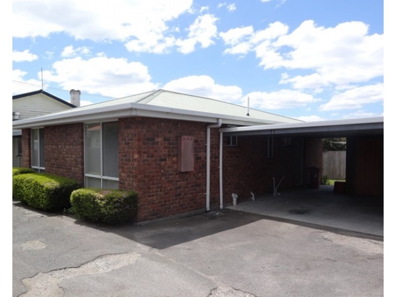 2/13 Foch Street, Mowbray TAS 7248