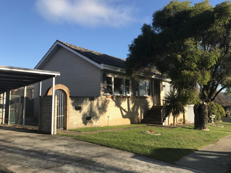 12 Helenwood Grove, Newnham TAS 7248