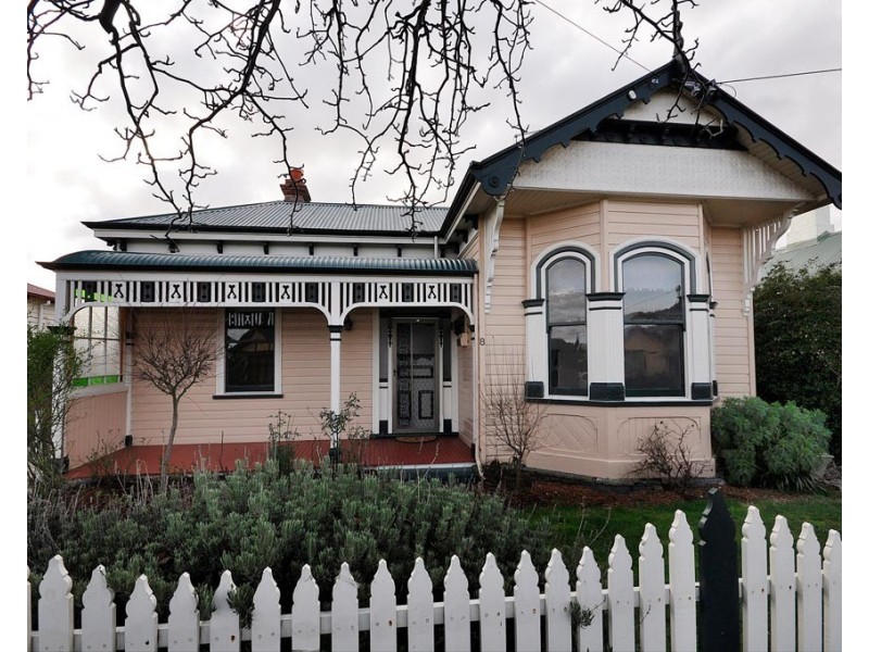 8 Henty Street, Invermay TAS 7248