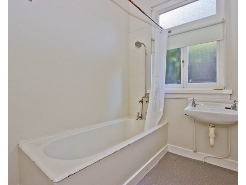 2/5 Trevallyn Road, Trevallyn TAS 7250