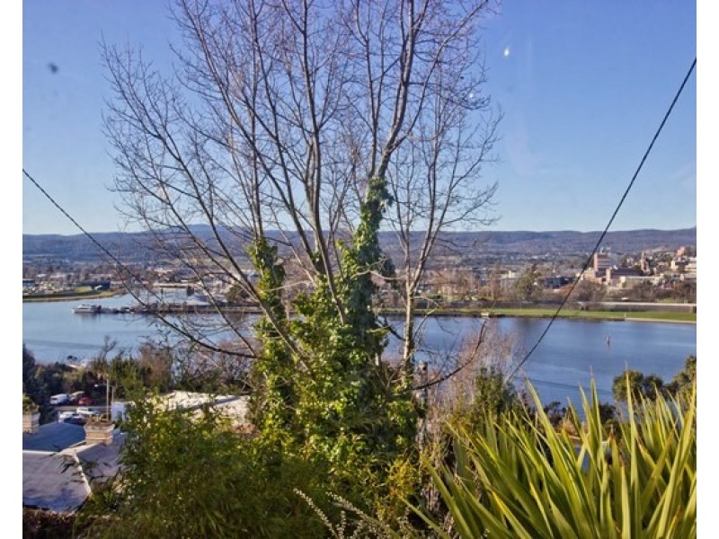 2/5 Trevallyn Road, Trevallyn TAS 7250