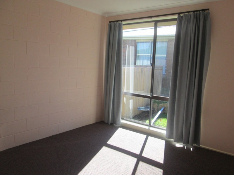 3/22 Bishops Drive, Newnham TAS 7248
