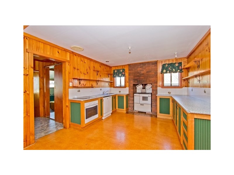 1 Kertch Road, St Leonards TAS 7250