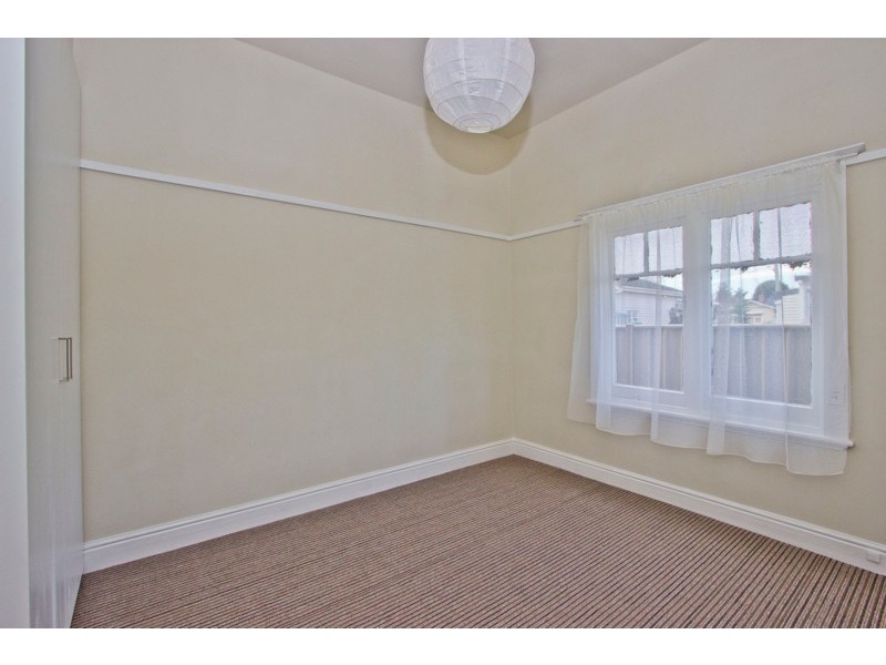 8 Howard Street, Invermay TAS 7248