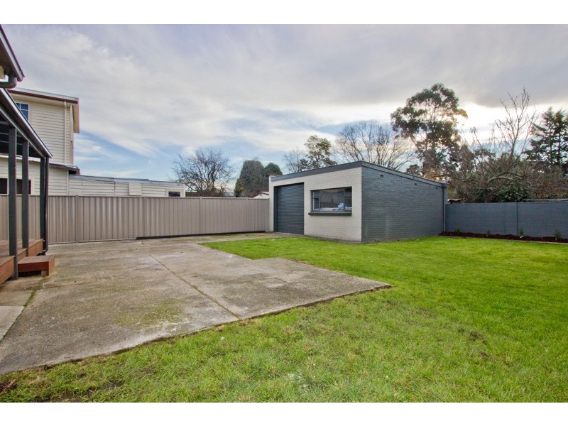 8 Howard Street, Invermay TAS 7248