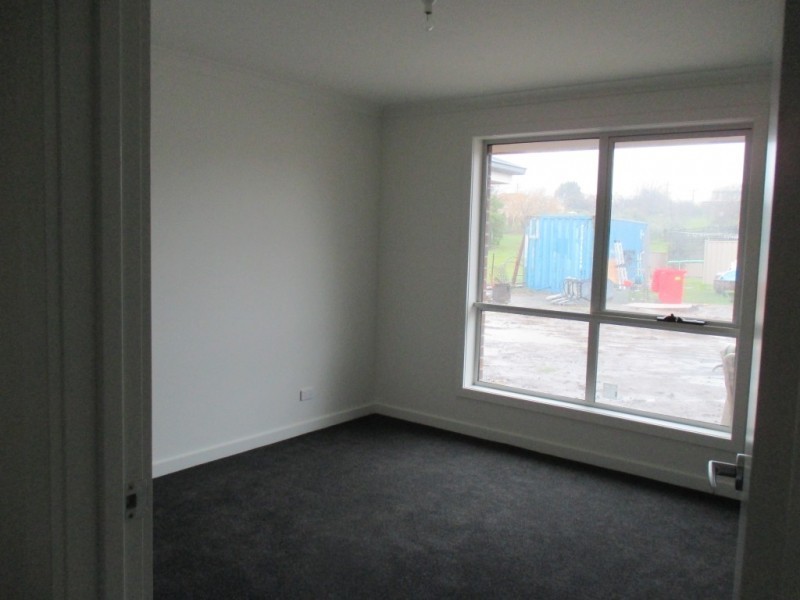 7 Statesman Place, Newnham TAS 7248