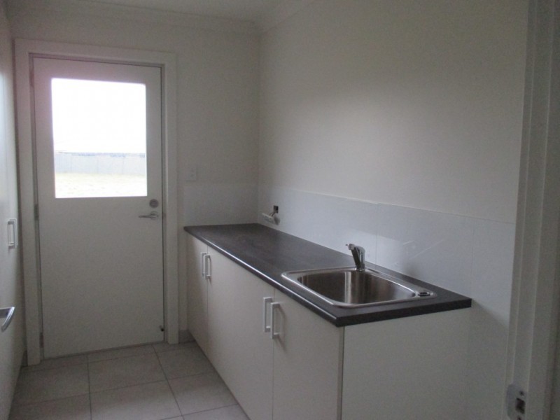 7 Statesman Place, Newnham TAS 7248