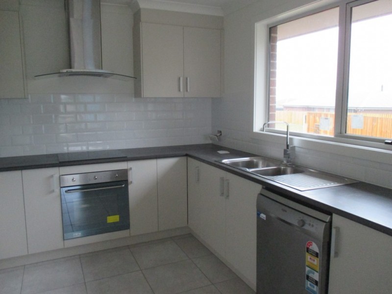 7 Statesman Place, Newnham TAS 7248